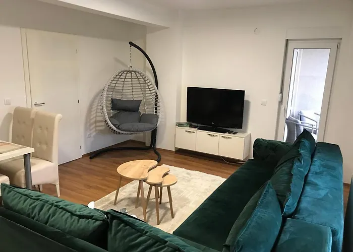 Green Apartment